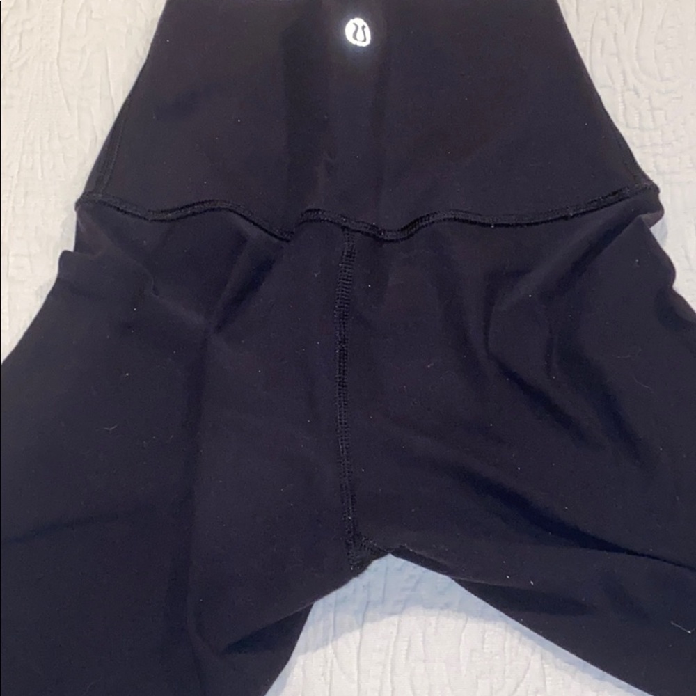 lululemon cropped leggings - Picture 3 of 3